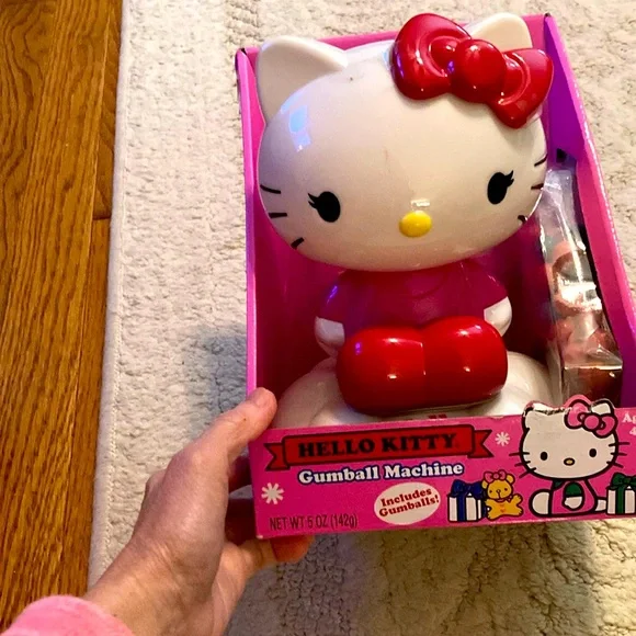 NWT Hello Kitty Gumball machine. - Picture 3 of 7